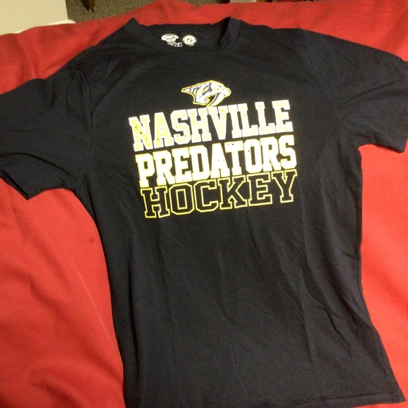 NHL NASHVILLE PREDATORS tshirt - Picture 1 of 1
